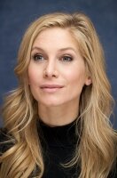 bycarlost.blogspot.com_Elizabeth_Mitchell_LOST_Conferencia_Prensa_2008_3.jpg