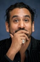 bycarlost.blogspot.com_Naveen_Andrews_LOST_Conferencia_Prensa_2008_2.jpg