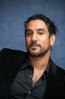 bycarlost.blogspot.com_Naveen_Andrews_LOST_Conferencia_Prensa_2008_3.jpg